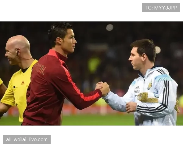 C罗与梅西生涯晚期的赛场表现差异及战术适配性解析