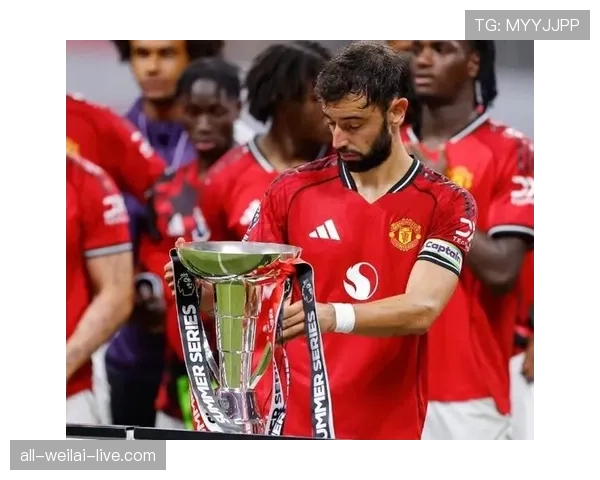 B费加盟如何成为曼联复兴的关键转折点？